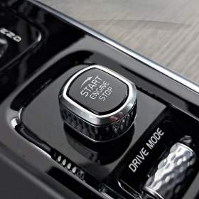 Foto inzerátu Volvo XC60 B4 AWD