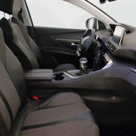 Foto inzerátu Peugeot 5008 1.5 BlueHDi
