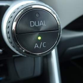 Foto inzerátu Toyota RAV 4 2.5 Hybrid