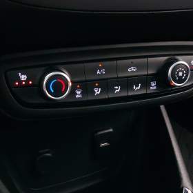 Foto inzerátu Opel Crossland 1.2 Turbo