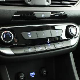 Foto inzerátu Hyundai i30 Fastback 1.0 T-GDI