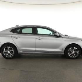 Foto inzerátu Hyundai i30 Fastback 1.5 T-GDI MHEV