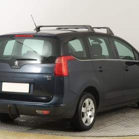 Foto inzerátu Peugeot 5008 1.6 HDi