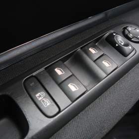 Foto inzerátu Peugeot 5008 1.6 HDi