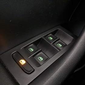 Foto inzerátu Skoda Rapid 1.0 TSI