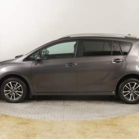 Foto inzerátu Toyota Verso 2.0 D-4D