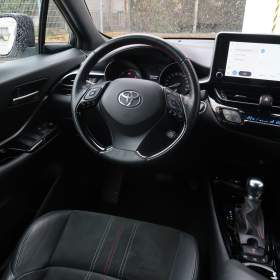 Foto inzerátu Toyota C-HR 2.0 Hybrid