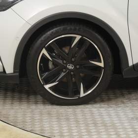 Foto inzerátu Toyota C-HR 2.0 Hybrid
