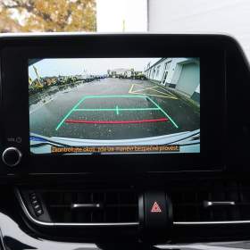 Foto inzerátu Toyota C-HR 2.0 Hybrid