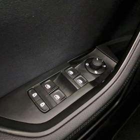 Foto inzerátu Skoda Superb 2.0 TDI