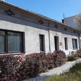 Pronájem, prodejny, 67 m2 / 18964045