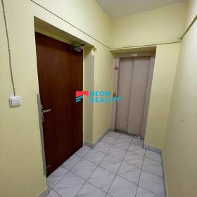 Foto inzerátu Pronájem klimatizovaných podkrovních kanceláří (47m2) Ostrava Centrum, ul. Pivovarská