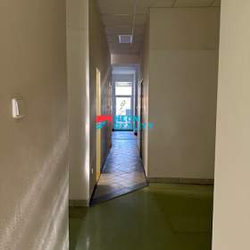 Foto inzerátu Pronájem zdravotnického prostoru 143 m² v Ostravě – ideální pro ordinaci nebo jiné komerční využití