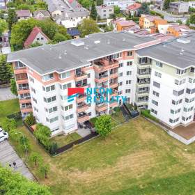 Exkluzivní prodej bytu 3+1 s terasou, zahradou a parkovacím místem v Hlučíně na ul. Viléma Balarina / 19462469