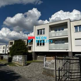 Pronájem krásného, udržovaného, dvougeneračního domu s velkou zahradou v Ostravě -  Výškovicích. / 19465977