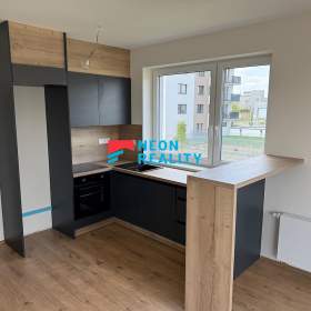 Pronájem bytu 2+kk v novostavbě Rezidence Bílá Perla, Opava – ještě neobývaný, moderní a slunný byt / 19591991