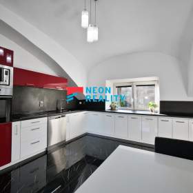 Rodinný dům 4+kk po rekonstrukci v klidné části Bohumína – Záblatí / 19641736