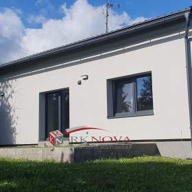 Pronájem, Rodinný dům, 190 m2 / 19759665