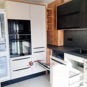 Foto inzerátu Pronájem, Rodinný dům, 190 m2