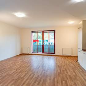 Foto inzerátu Pronájem prostorného bytu 2+kk se dvěma balkony, šatnou, sklepem a garážovým stáním | Čeladná