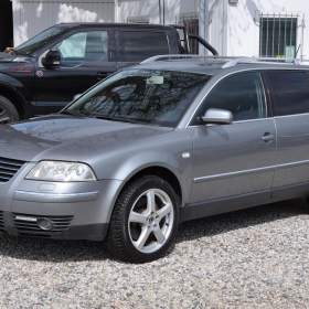 Volkswagen Passat 2.5TDi 132kW 4x4 KOMBI A/T / 17973437