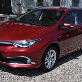 Toyota Auris 1.8 Hybrid KOMBI Kůže / 19453180