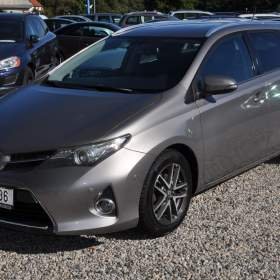 Toyota Auris 1.6ValveMatic 97kW KOMBI A/T / 19559853