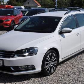 Volkswagen Passat 2.0TDi 103kW KOMBI / 19618428