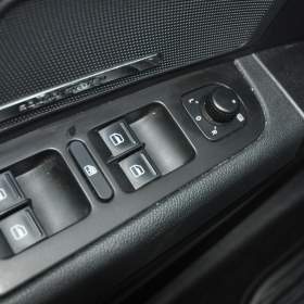 Foto inzerátu Škoda Superb II 2.0TDi 125kW KOMBI Elegance