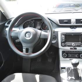 Foto inzerátu Volkswagen Passat 1.4TSi 90kW KOMBI