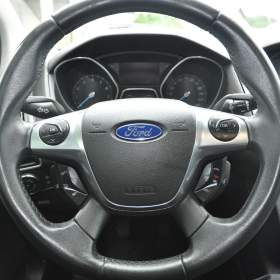 Foto inzerátu Ford Focus 1.6i 110kW Titanium