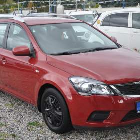 Foto inzerátu Kia Ceed 1.4i 80kW KOMBI