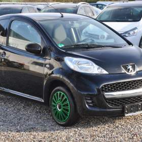 Foto inzerátu Peugeot 107 1.0i 50kW