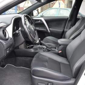 Foto inzerátu Toyota RAV4 2.5HSD 114kW