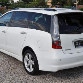 Foto inzerátu Mitsubishi Grandis 2.0Di-D 103kW 7.míst