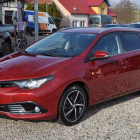 Toyota Auris 1.2i Turbo 85kW KOMBI / 19638942