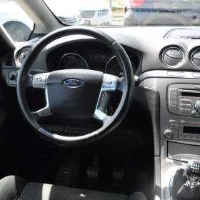 Foto inzerátu Ford S-MAX 2.0TDCi 96kW 7.míst