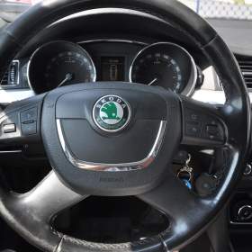 Foto inzerátu Škoda Superb II 2.0TDi 103kW ELEGANCE