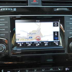 Foto inzerátu Volkswagen Golf VII 1.6TDi 77kW KOMBI 4x4