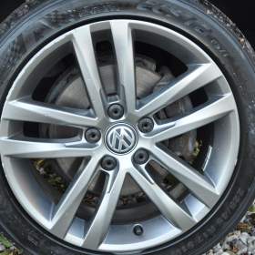 Foto inzerátu Volkswagen Golf VII 1.6TDi 77kW KOMBI 4x4