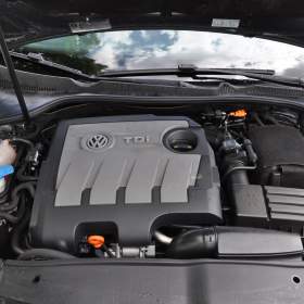 Foto inzerátu Volkswagen Golf VI 1.6TDi 77kW KOMBI