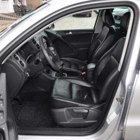 Foto inzerátu Volkswagen Tiguan 2.0TDi 103kW Trend