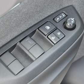 Foto inzerátu Toyota Yaris Cross 1.5HSD Executive 4x4