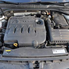 Foto inzerátu Volkswagen Golf VII 1.6TDi 77kW KOMBI 4x4