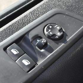 Foto inzerátu Peugeot Traveller 2.0HDi 110kW Kůže 8.míst