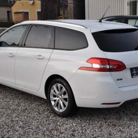 Foto inzerátu Peugeot 308 1.6eHDi 73kW SW