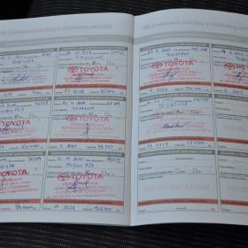 Foto inzerátu Toyota Verso 1.6 ValveMatic 97kW 7.míst