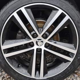 Foto inzerátu Škoda Rapid 1.2TSi 63kW Spaceback PANORAMA