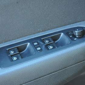 Foto inzerátu Volkswagen Sharan 1.4TSi 110kW Comfort 7.míst