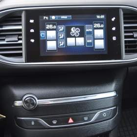 Foto inzerátu Peugeot 308 1.6eHDi 73kW SW